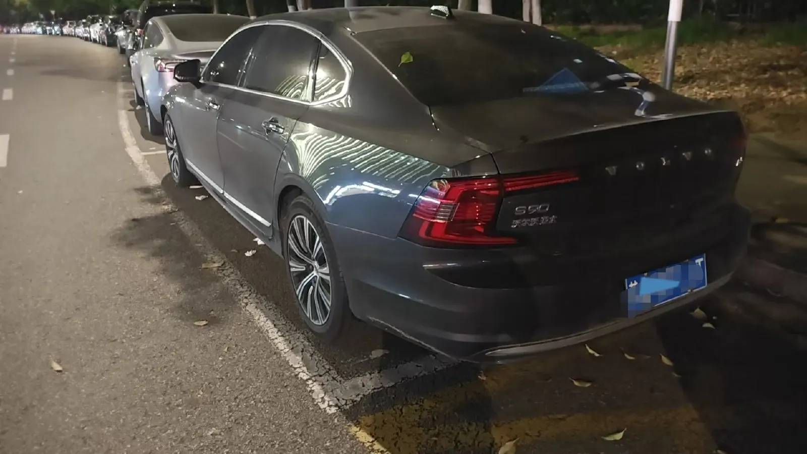 2021 Volvo S90 2.0T 250HP L4 8AT,autocango,china used car exporter,china ev exporter,chinese used car exporter,chinese used ev exporter