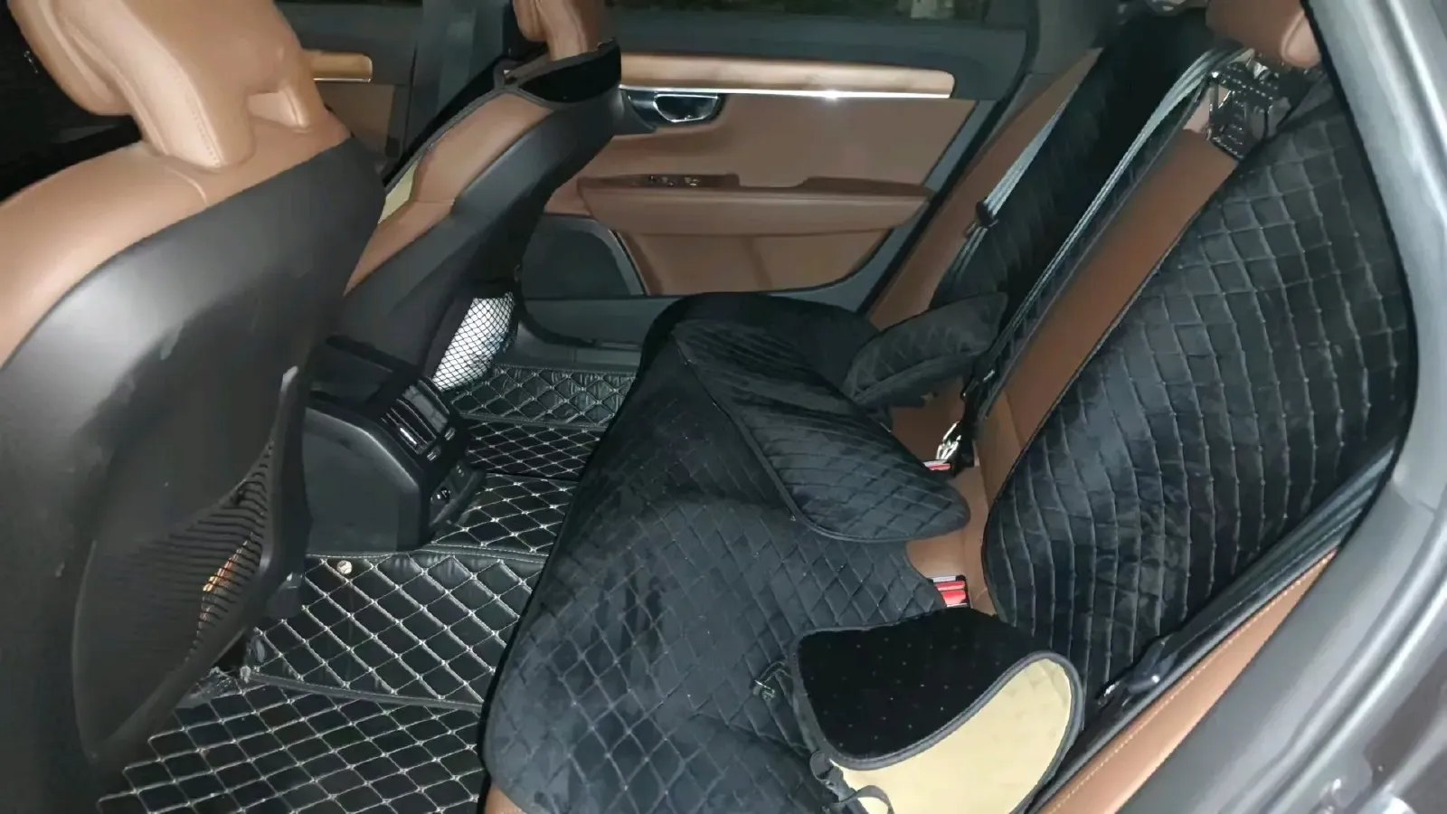 2021 Volvo S90 2.0T 250HP L4 8AT,autocango,china used car exporter,china ev exporter,chinese used car exporter,chinese used ev exporter