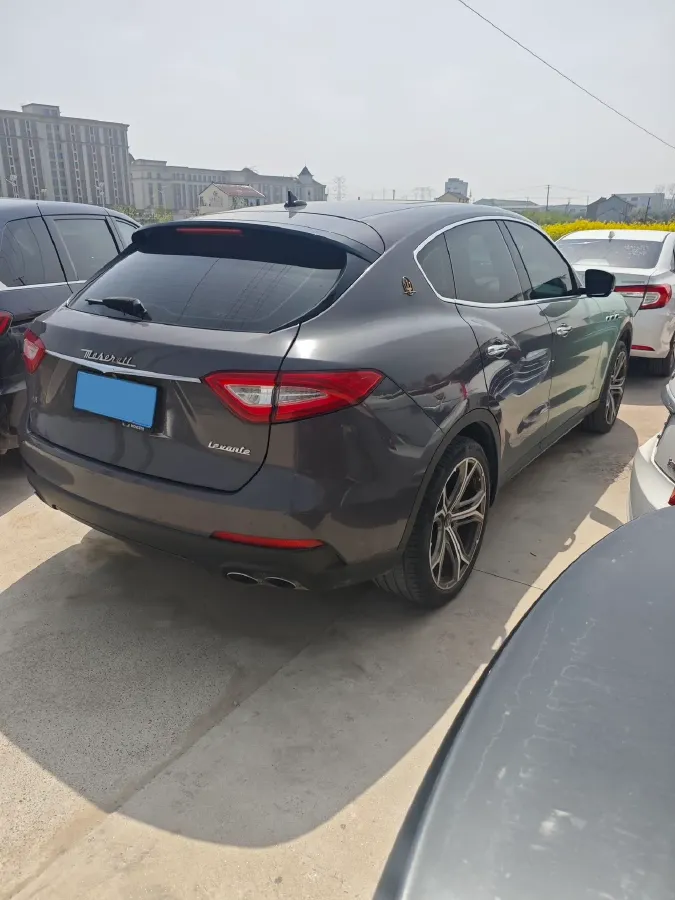 2018 Maserati Levante 3.0T 350HP V6 8AT,autocango,china used car exporter,china ev exporter,chinese used car exporter,chinese used ev exporter