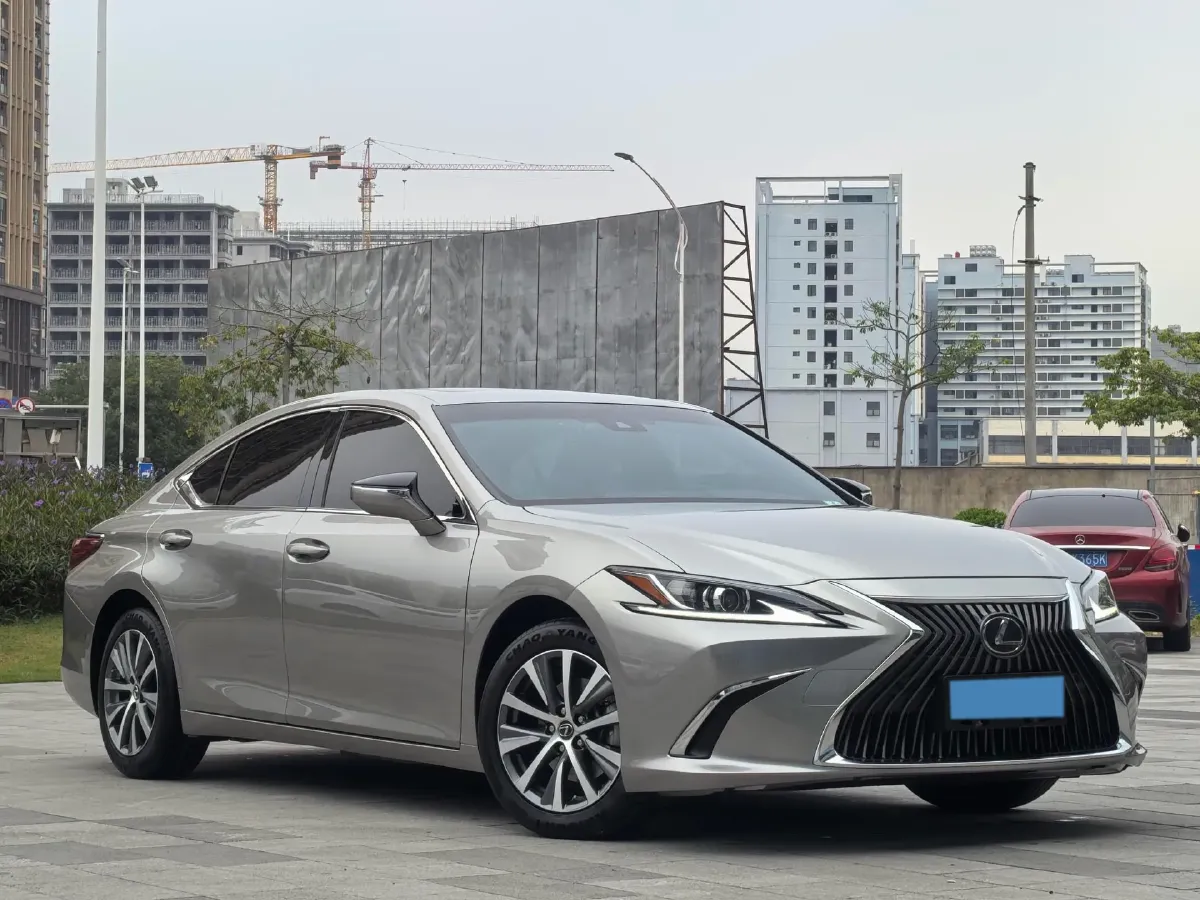 2020 Lexus ES 2.0L 173HP L4 CVT,autocango,china used car exporter,china ev exporter,chinese used car exporter,chinese used ev exporter