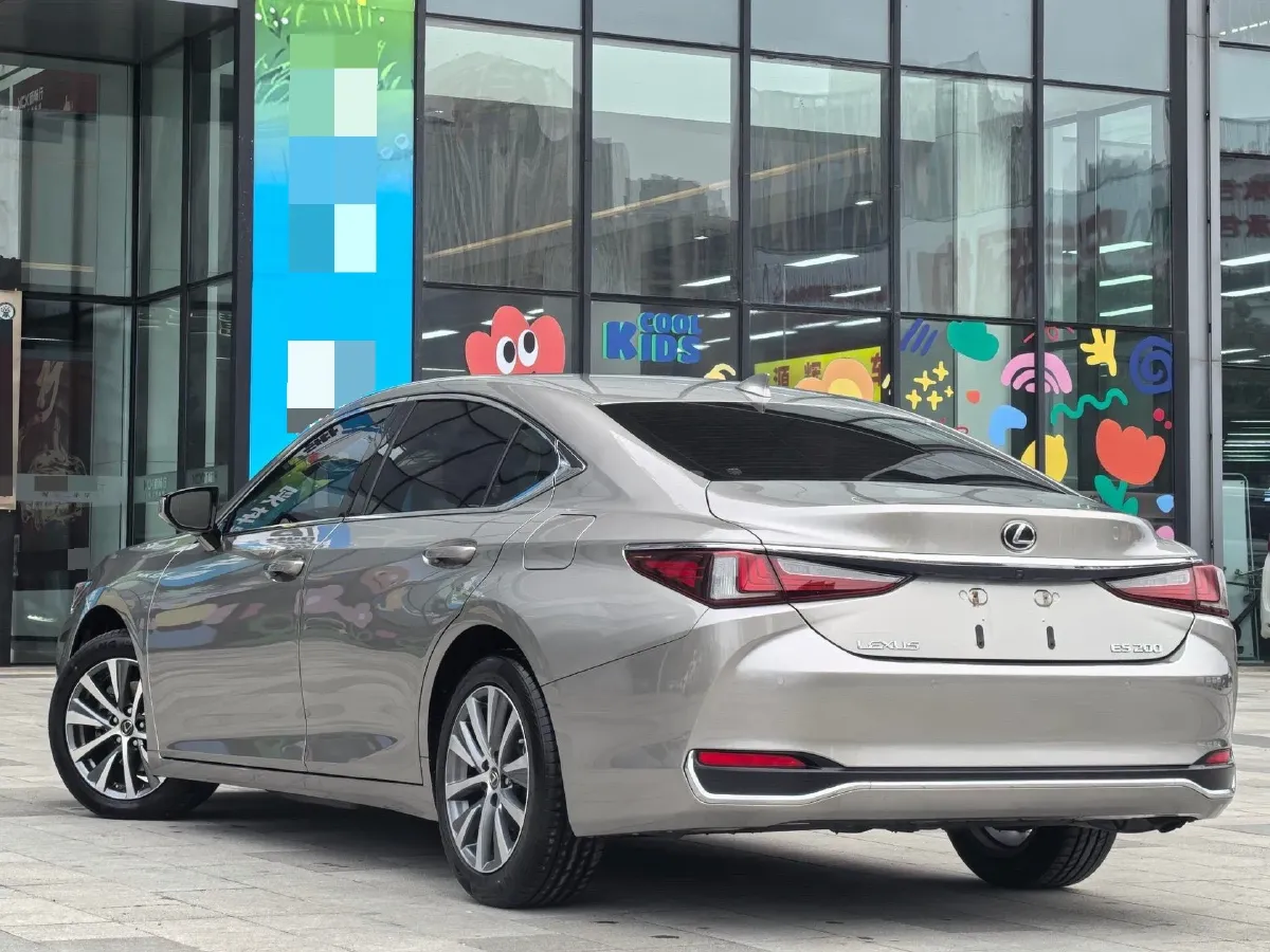 2020 Lexus ES 2.0L 173HP L4 CVT,autocango,china used car exporter,china ev exporter,chinese used car exporter,chinese used ev exporter
