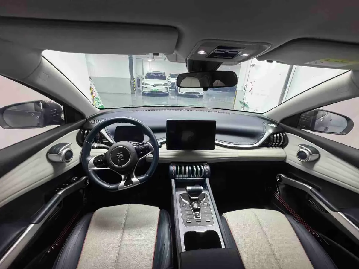 2022 Hycan Z03 BEV 64.23KWH,autocango,china used car exporter,china ev exporter,chinese used car exporter,chinese used ev exporter