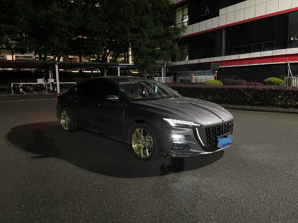 2023 HongQi H6 2.0T 252HP L4 8AT,autocango,china used car exporter,china ev exporter,chinese used car exporter,chinese used ev exporter