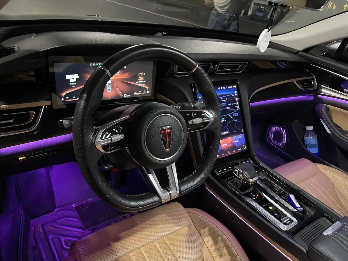 2023 HongQi H6 2.0T 252HP L4 8AT,autocango,china used car exporter,china ev exporter,chinese used car exporter,chinese used ev exporter