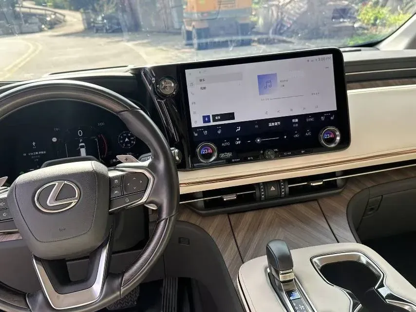 2023 Lexus LM 2.5L 190HP L4 E-CVT Hybrid,autocango,china used car exporter,china ev exporter,chinese used car exporter,chinese used ev exporter