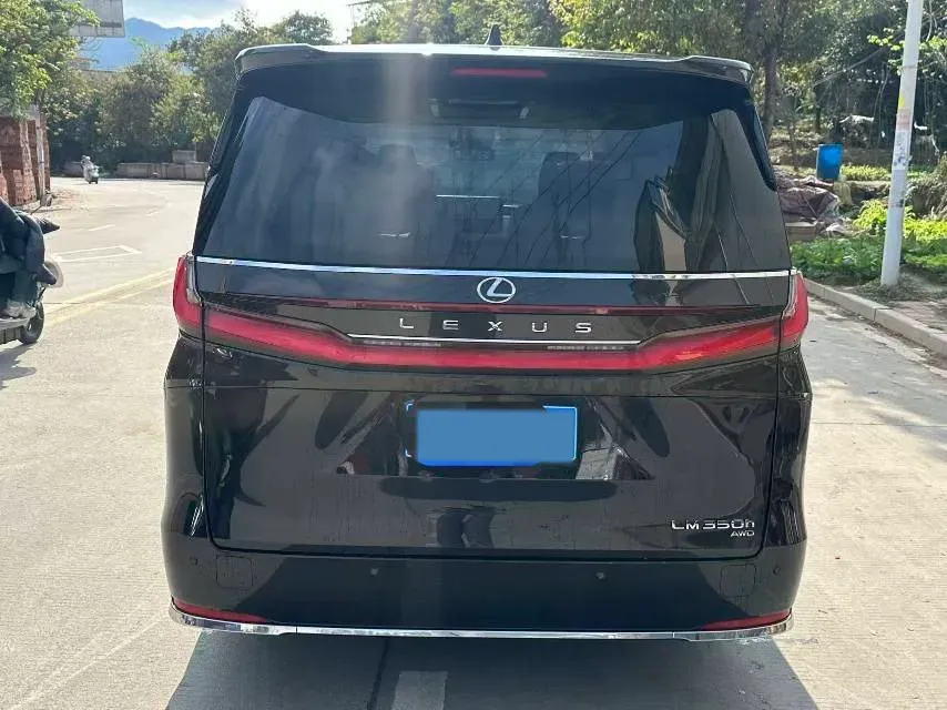 2023 Lexus LM 2.5L 190HP L4 E-CVT Hybrid,autocango,china used car exporter,china ev exporter,chinese used car exporter,chinese used ev exporter