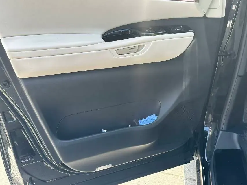 2023 Lexus LM 2.5L 190HP L4 E-CVT Hybrid,autocango,china used car exporter,china ev exporter,chinese used car exporter,chinese used ev exporter
