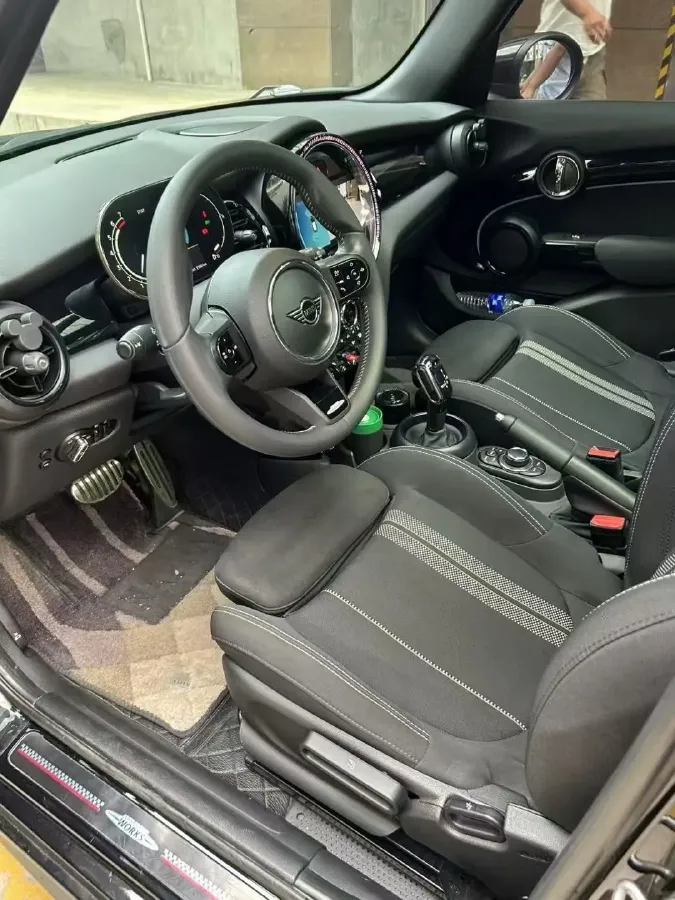 2022 MINI MINI 1.5T 136HP L3 7DCT,autocango,china used car exporter,china ev exporter,chinese used car exporter,chinese used ev exporter