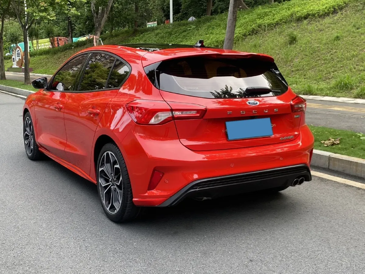 2020 Ford Focus 1.5T 174HP L3 8AT,autocango,china used car exporter,china ev exporter,chinese used car exporter,chinese used ev exporter