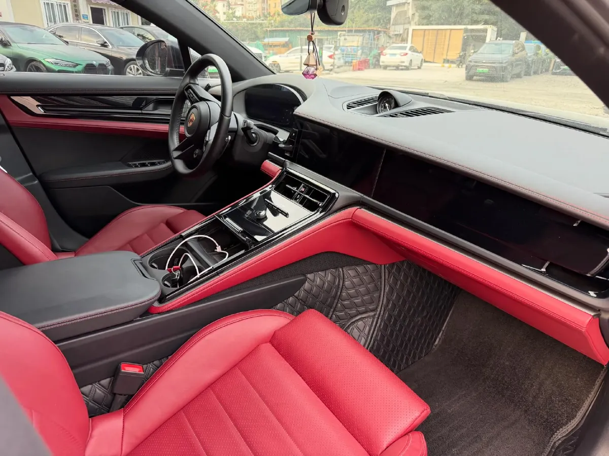 2024 Porsche Macan 2.9T 441HP V6 7DCT,autocango,china used car exporter,china ev exporter,chinese used car exporter,chinese used ev exporter