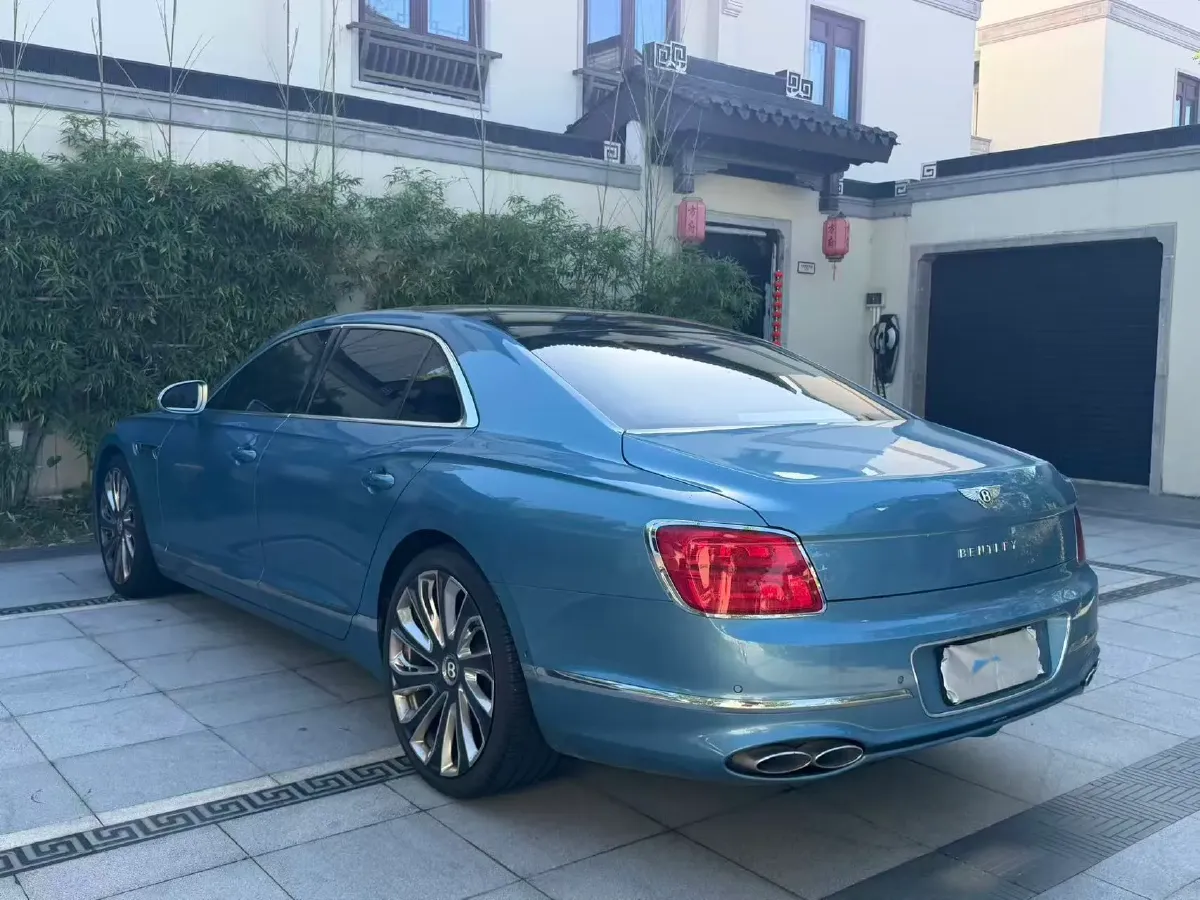 2022 Bentley Flying Spur 4.0T 550HP V8 8DCT,autocango,china used car exporter,china ev exporter,chinese used car exporter,chinese used ev exporter