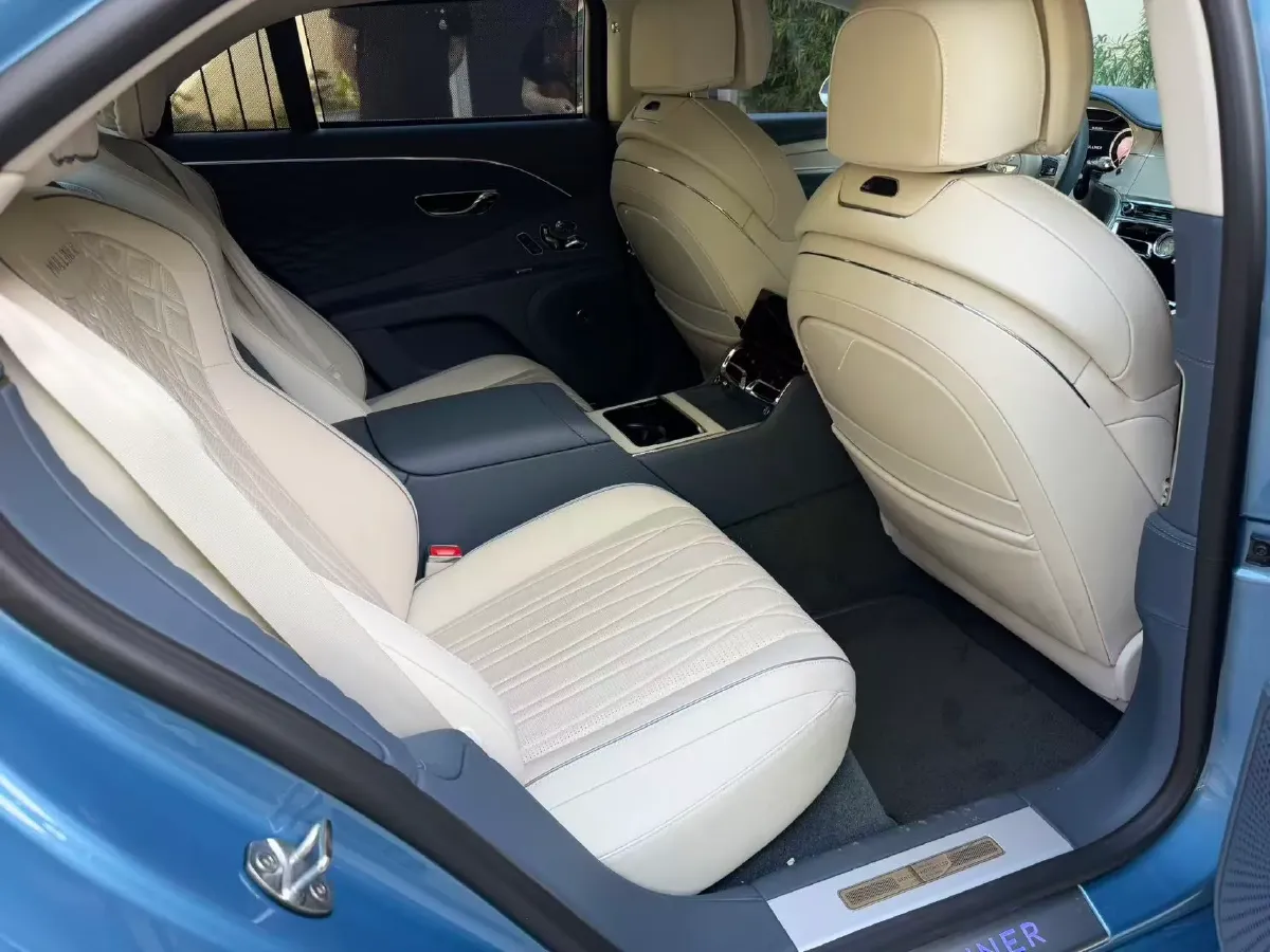 2022 Bentley Flying Spur 4.0T 550HP V8 8DCT,autocango,china used car exporter,china ev exporter,chinese used car exporter,chinese used ev exporter