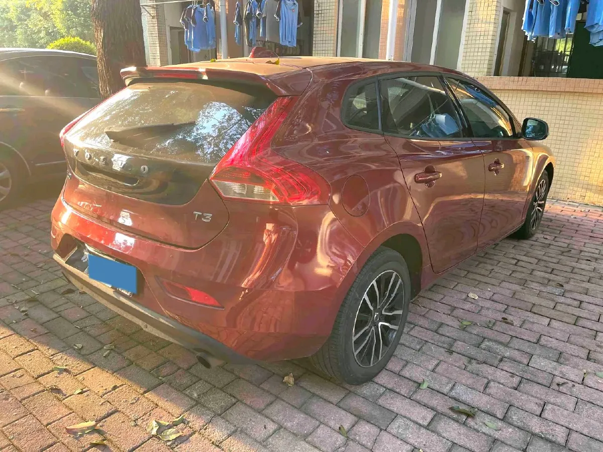 2018 Volvo V40 1.5T 152HP L4 6AT,autocango,china used car exporter,china ev exporter,chinese used car exporter,chinese used ev exporter
