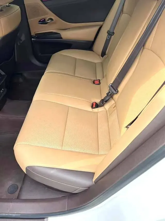 2021 Lexus ES 2.5L 178HP L4 E-CVT Hybrid,autocango,china used car exporter,china ev exporter,chinese used car exporter,chinese used ev exporter