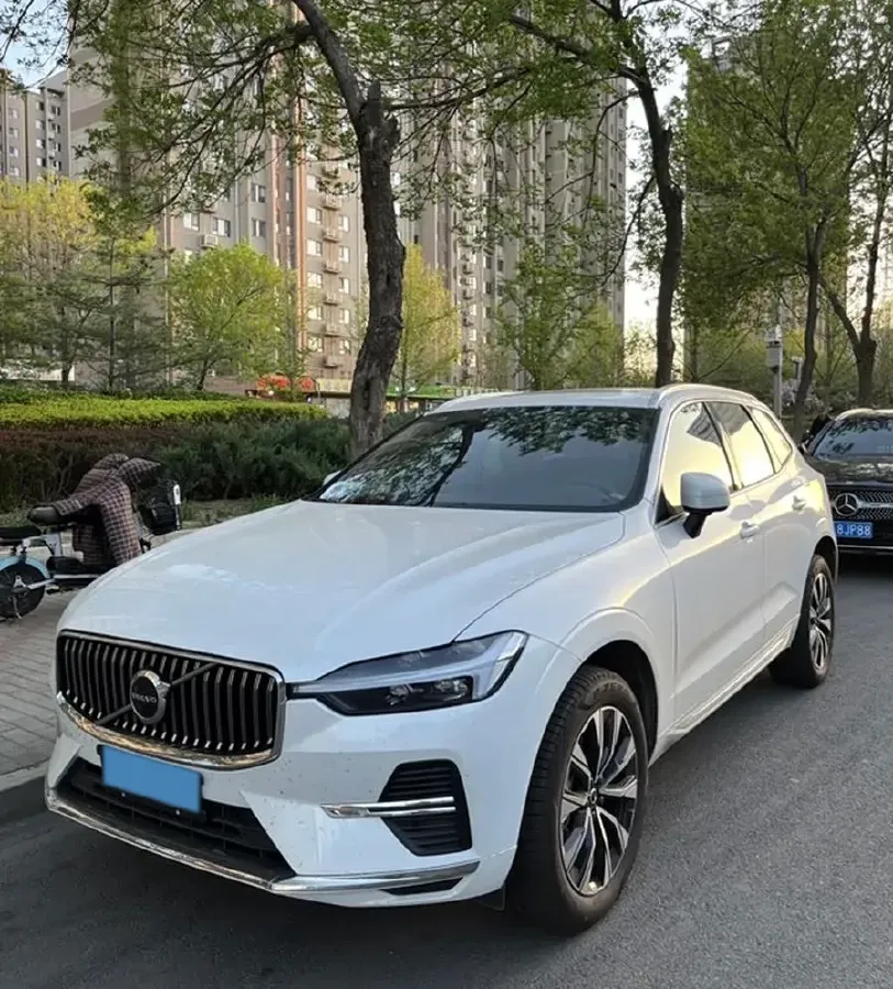 2024 Volvo XC60 2.0T 250HP L4 8AT,autocango,china used car exporter,china ev exporter,chinese used car exporter,chinese used ev exporter