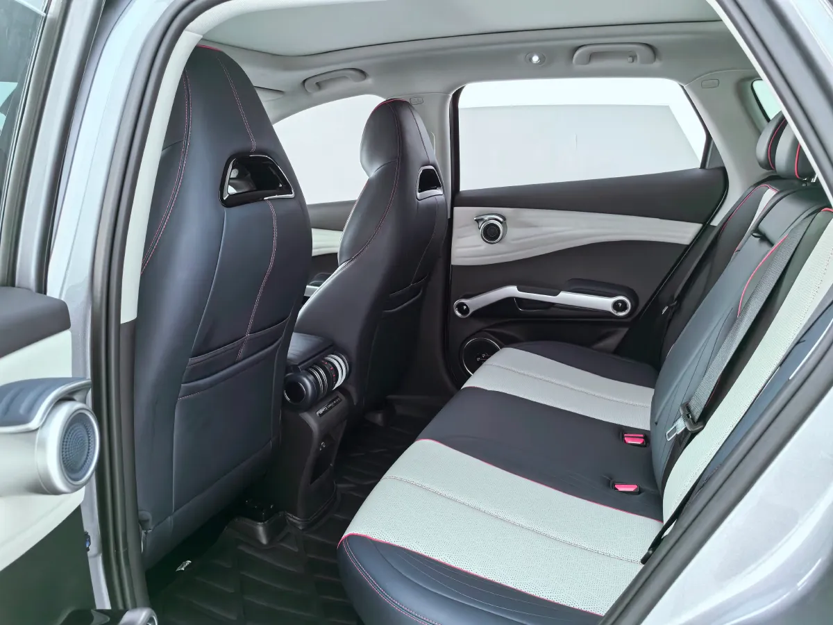 2022 Foton Grand General G7 2.0T 238HP L4 8AT,autocango,china used car exporter,china ev exporter,chinese used car exporter,chinese used ev exporter