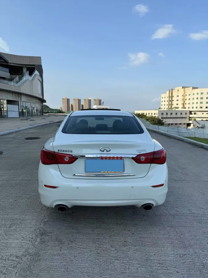 2016 Infiniti Q50L 2.0T 211HP L4 7AT,autocango,china used car exporter,china ev exporter,chinese used car exporter,chinese used ev exporter