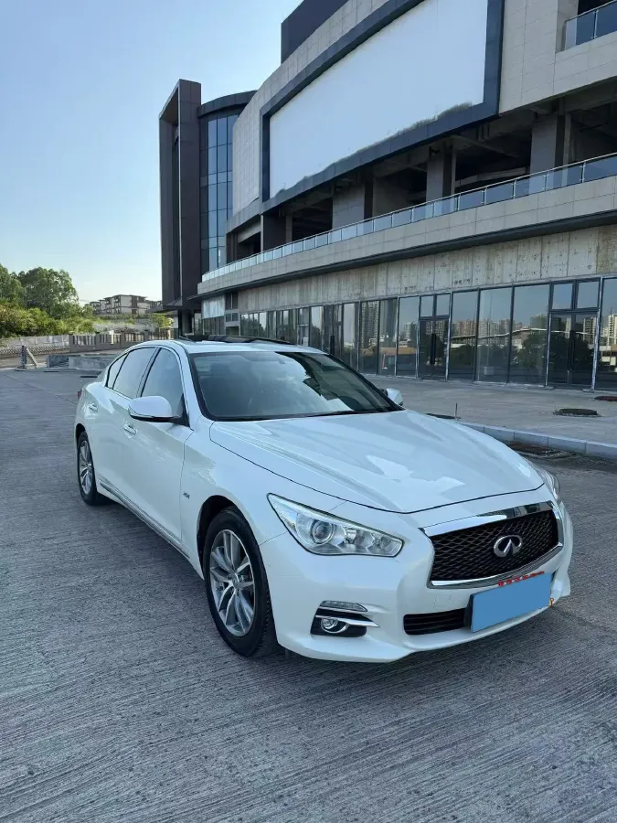 2016 Infiniti Q50L 2.0T 211HP L4 7AT,autocango,china used car exporter,china ev exporter,chinese used car exporter,chinese used ev exporter