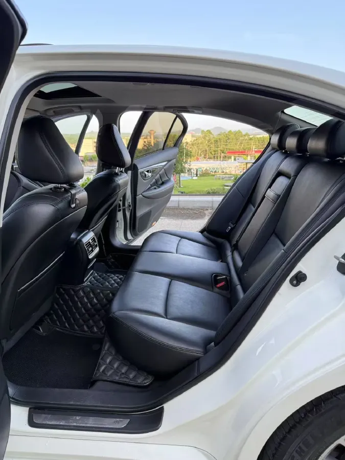 2016 Infiniti Q50L 2.0T 211HP L4 7AT,autocango,china used car exporter,china ev exporter,chinese used car exporter,chinese used ev exporter