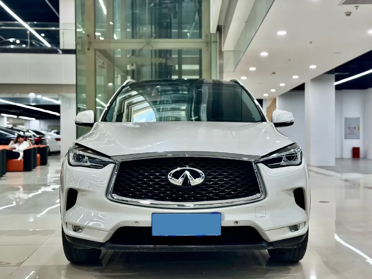 2020 Infiniti QX50 2.0T 245HP L4 CVT,autocango,china used car exporter,china ev exporter,chinese used car exporter,chinese used ev exporter