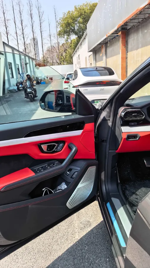 2021 Lamborghini Urus 4.0T 641HP V8 8AT,autocango,china used car exporter,china ev exporter,chinese used car exporter,chinese used ev exporter