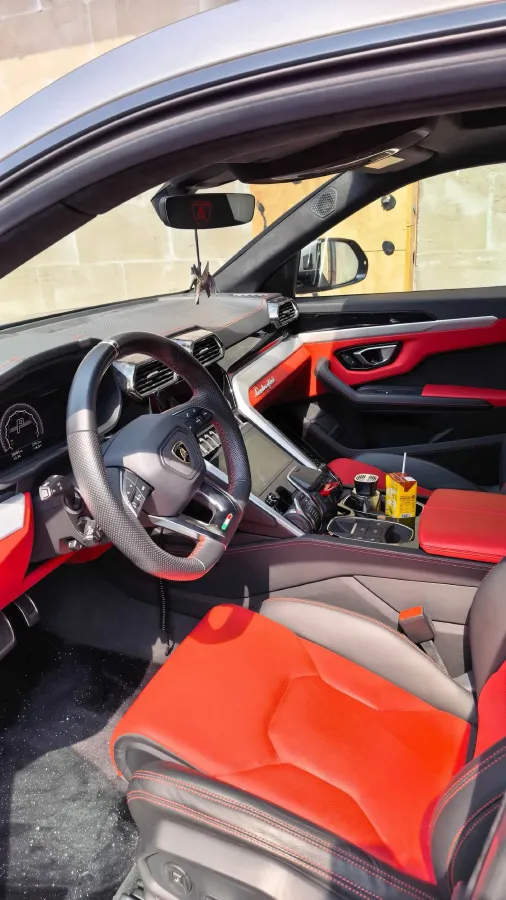 2021 Lamborghini Urus 4.0T 641HP V8 8AT,autocango,china used car exporter,china ev exporter,chinese used car exporter,chinese used ev exporter