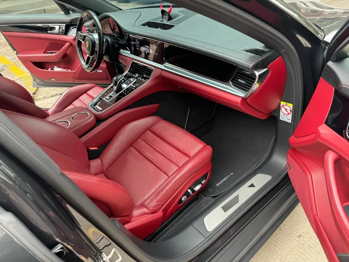 2019 Porsche Panamera 2.9T 330HP V6 8DCT,autocango,china used car exporter,china ev exporter,chinese used car exporter,chinese used ev exporter