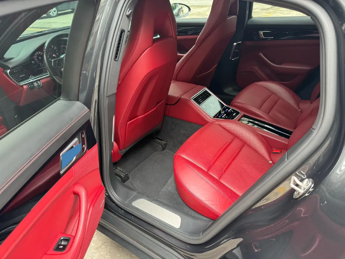 2019 Porsche Panamera 2.9T 330HP V6 8DCT,autocango,china used car exporter,china ev exporter,chinese used car exporter,chinese used ev exporter