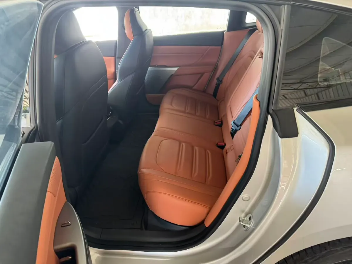2024 DongFeng eπ eπ007 REEV 105HP REEV 28.4KWH,autocango,china used car exporter,china ev exporter,chinese used car exporter,chinese used ev exporter