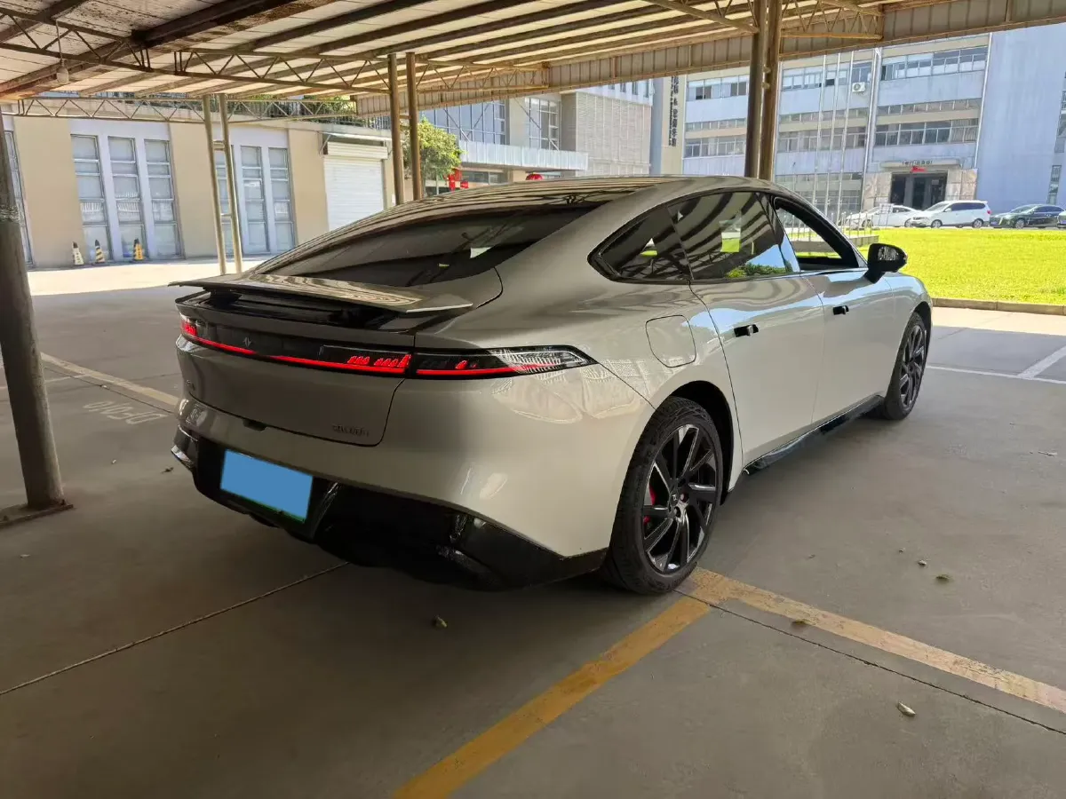 2024 DongFeng eπ eπ007 REEV 105HP REEV 28.4KWH,autocango,china used car exporter,china ev exporter,chinese used car exporter,chinese used ev exporter