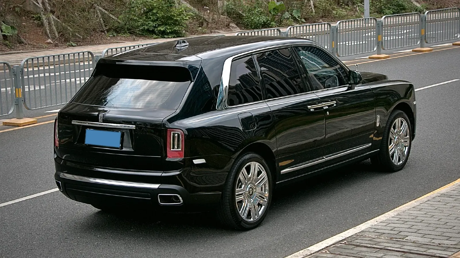 2024 Rolls-Royce Cullinan 6.7T 571HP V12 8AT,autocango,china used car exporter,china ev exporter,chinese used car exporter,chinese used ev exporter