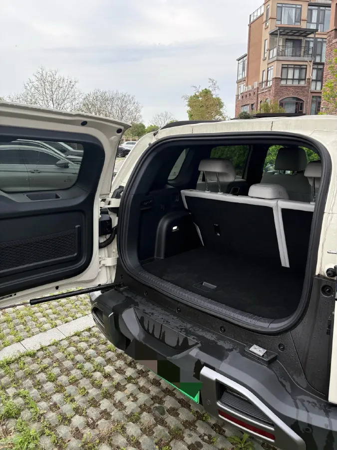 2025 FangChengBao Tai 3 BEV,autocango,china used car exporter,china ev exporter,chinese used car exporter,chinese used ev exporter