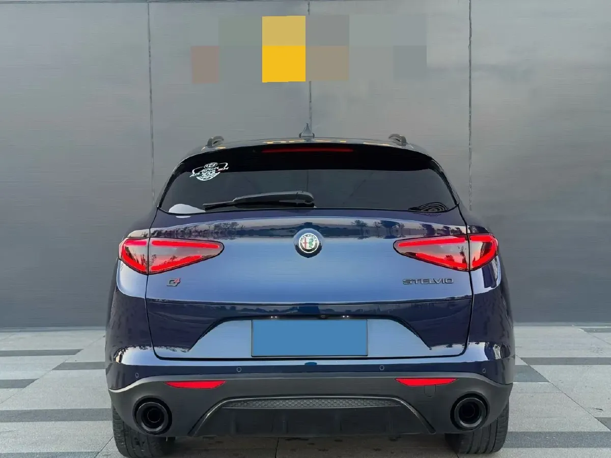 2019 Alfa Romeo Stelvio 2.0T 280HP L4 8AT,autocango,china used car exporter,china ev exporter,chinese used car exporter,chinese used ev exporter