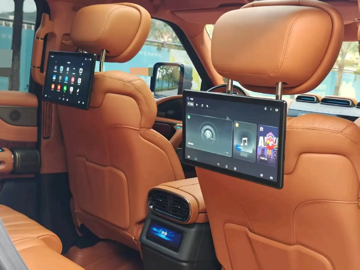 2023 YangWang U8 2.0T 272HP L4 REEV 49.05KWH,autocango,china used car exporter,china ev exporter,chinese used car exporter,chinese used ev exporter