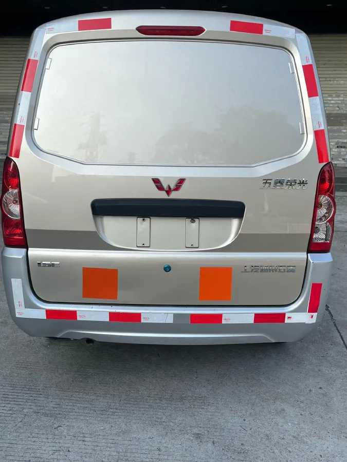 2021 WuLing RongGuang 1.5L 99HP L4 5MT,autocango,china used car exporter,china ev exporter,chinese used car exporter,chinese used ev exporter