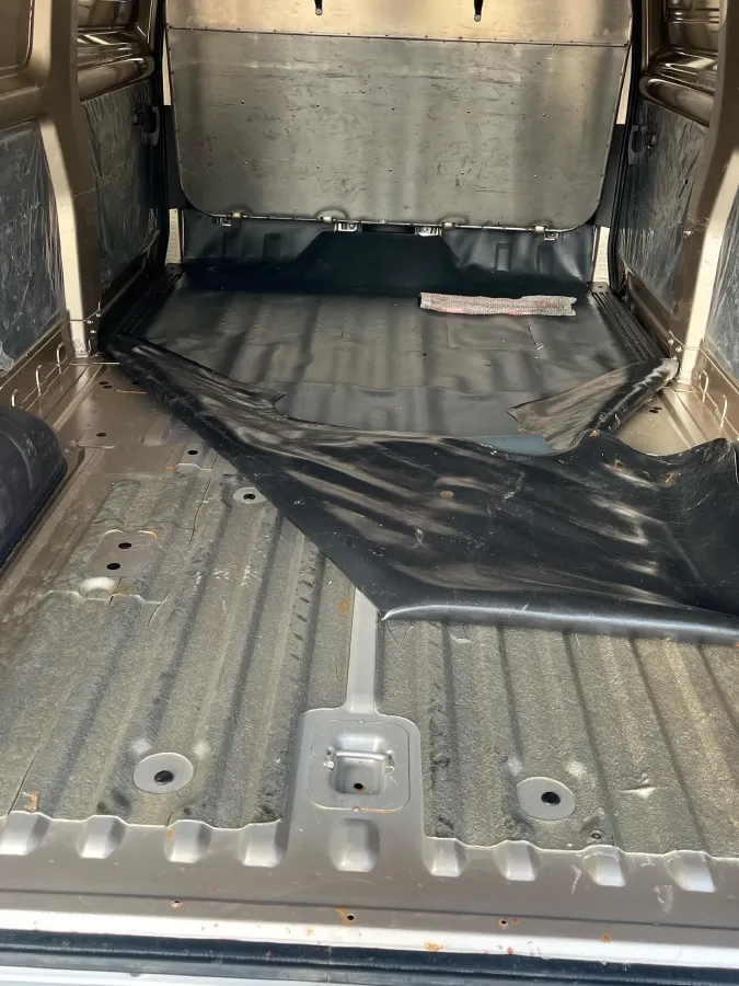 2021 WuLing RongGuang 1.5L 99HP L4 5MT,autocango,china used car exporter,china ev exporter,chinese used car exporter,chinese used ev exporter