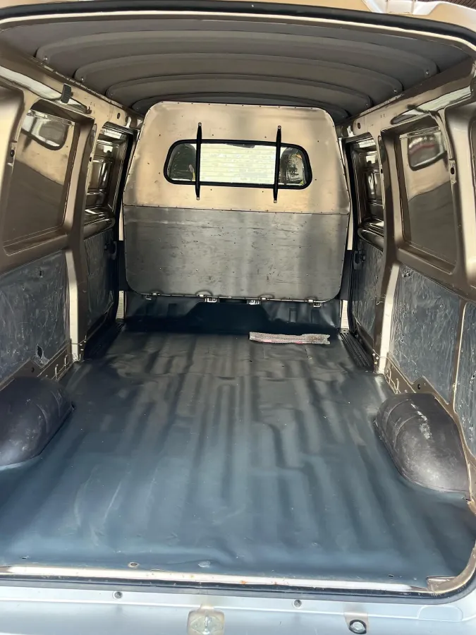 2021 WuLing RongGuang 1.5L 99HP L4 5MT,autocango,china used car exporter,china ev exporter,chinese used car exporter,chinese used ev exporter