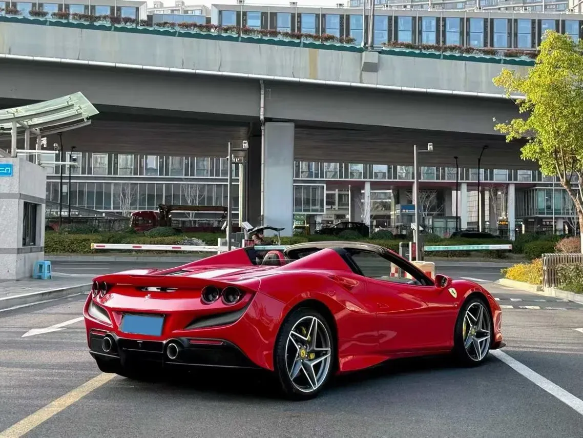 2020 Ferrari F8 3.9T 720HP V8 7DCT,autocango,china used car exporter,china ev exporter,chinese used car exporter,chinese used ev exporter