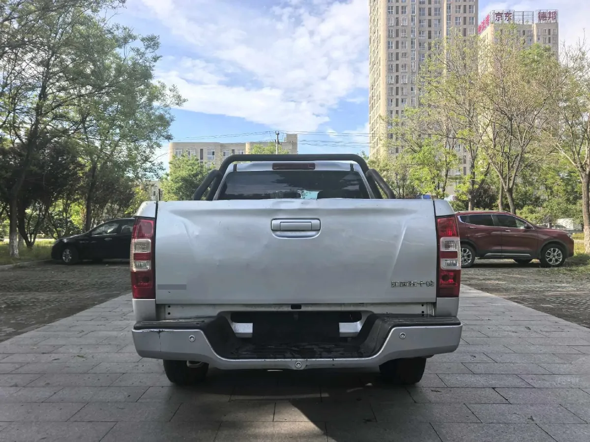2020 Isuzu Jim 2.8T 120HP L4 5MT,autocango,china used car exporter,china ev exporter,chinese used car exporter,chinese used ev exporter