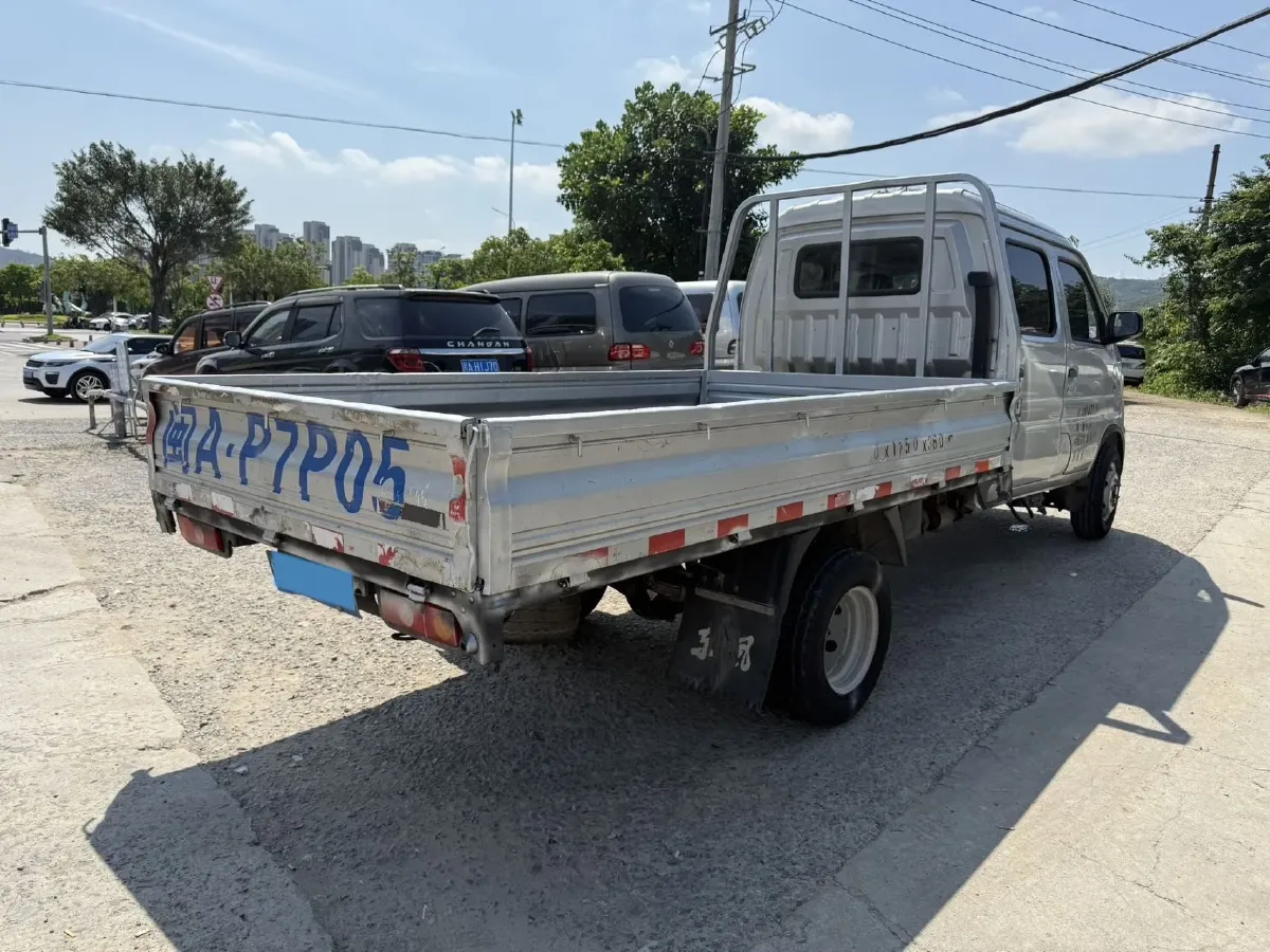 2024 DongFeng DFSK D71 Plus 2.0L 136HP L4 5MT,autocango,china used car exporter,china ev exporter,chinese used car exporter,chinese used ev exporter