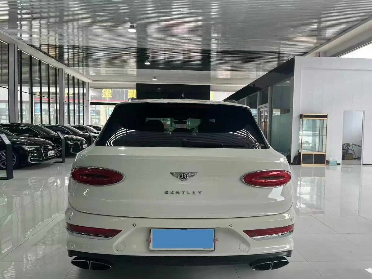 2022 Bentley Bentayga 4.0T 550HP V8 8AT,autocango,china used car exporter,china ev exporter,chinese used car exporter,chinese used ev exporter