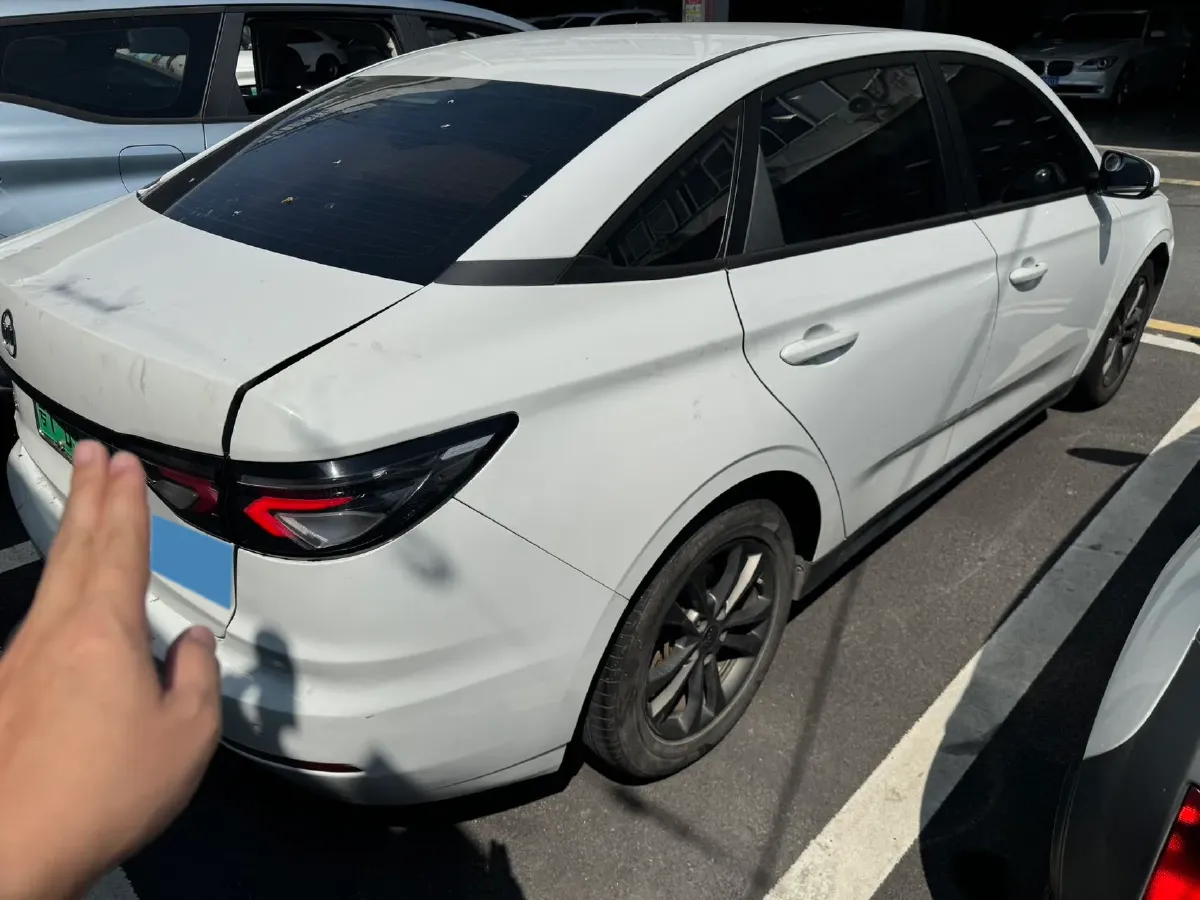 2021 Weltmeister E.5 BEV 49.92KWH,autocango,china used car exporter,china ev exporter,chinese used car exporter,chinese used ev exporter