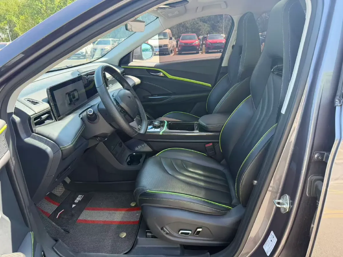 2022 MAXUS T70 2.0T 163HP L4 6AT,autocango,china used car exporter,china ev exporter,chinese used car exporter,chinese used ev exporter