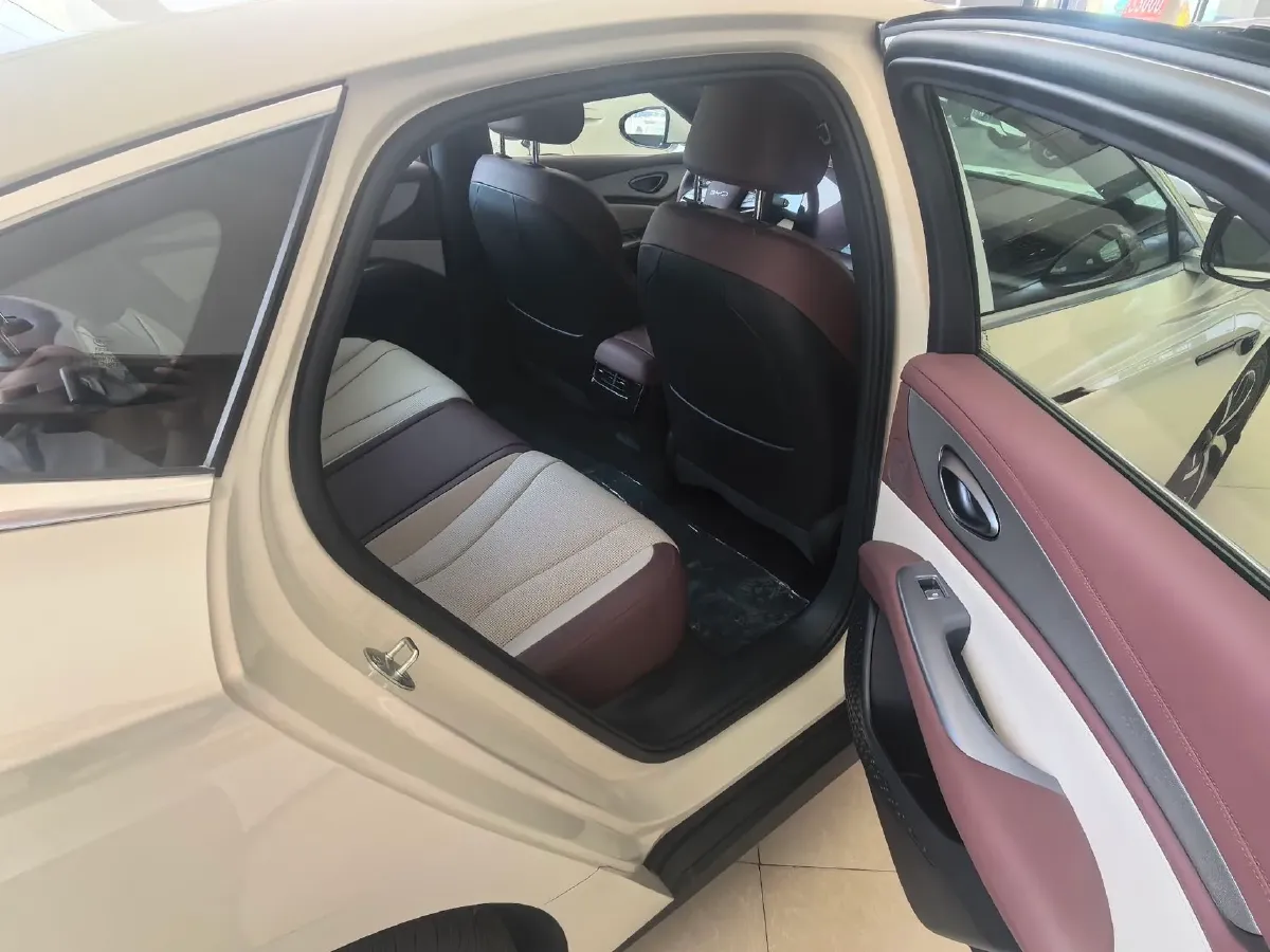 2026 BYD Seal07 DM-i 1.5T 156HP L4 E-CVT PHEV,autocango,china used car exporter,china ev exporter,chinese used car exporter,chinese used ev exporter