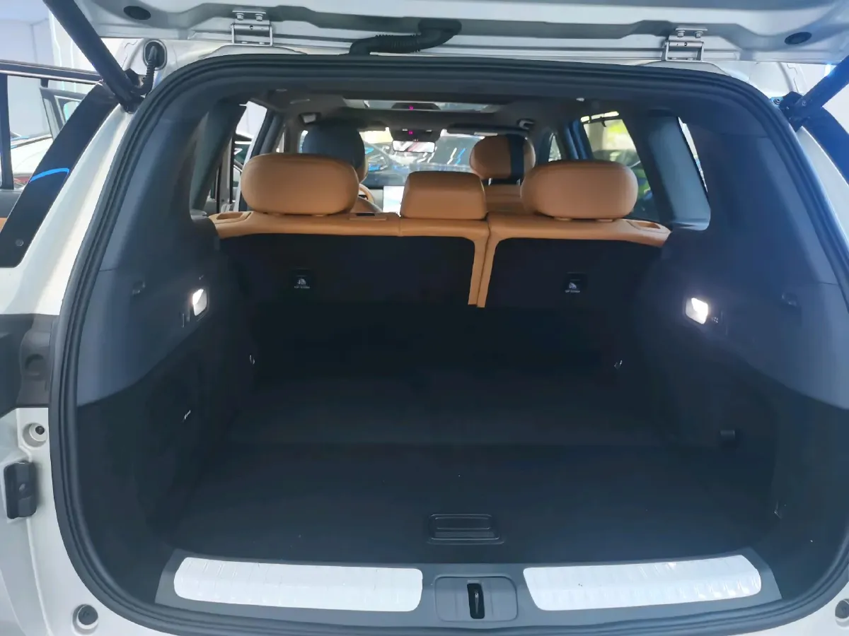 2025 DongFeng eπ eπ008 1.5T 147HP L4 REEV 34.32KWH,autocango,china used car exporter,china ev exporter,chinese used car exporter,chinese used ev exporter