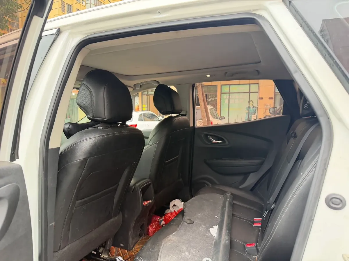 2017 Renault Kadjar 2.0L 150HP L4 CVT,autocango,china used car exporter,china ev exporter,chinese used car exporter,chinese used ev exporter