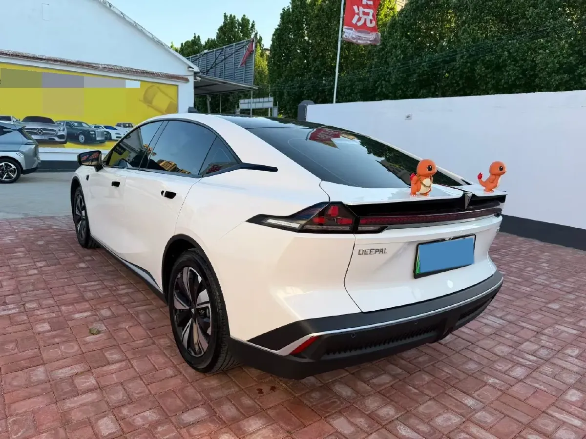 2025 Deepal SL03 BEV 56.1KWH,autocango,china used car exporter,china ev exporter,chinese used car exporter,chinese used ev exporter