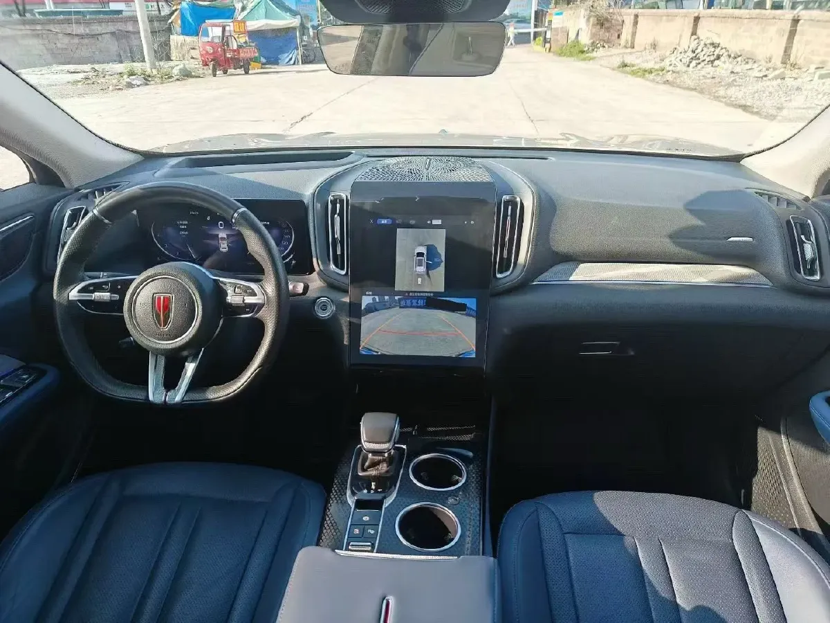 2023 HongQi HS3 2.0T 252HP L4 8AT,autocango,china used car exporter,china ev exporter,chinese used car exporter,chinese used ev exporter