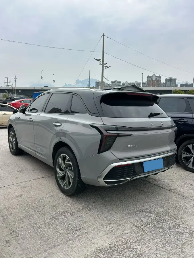 2023 HongQi HS3 2.0T 252HP L4 8AT,autocango,china used car exporter,china ev exporter,chinese used car exporter,chinese used ev exporter