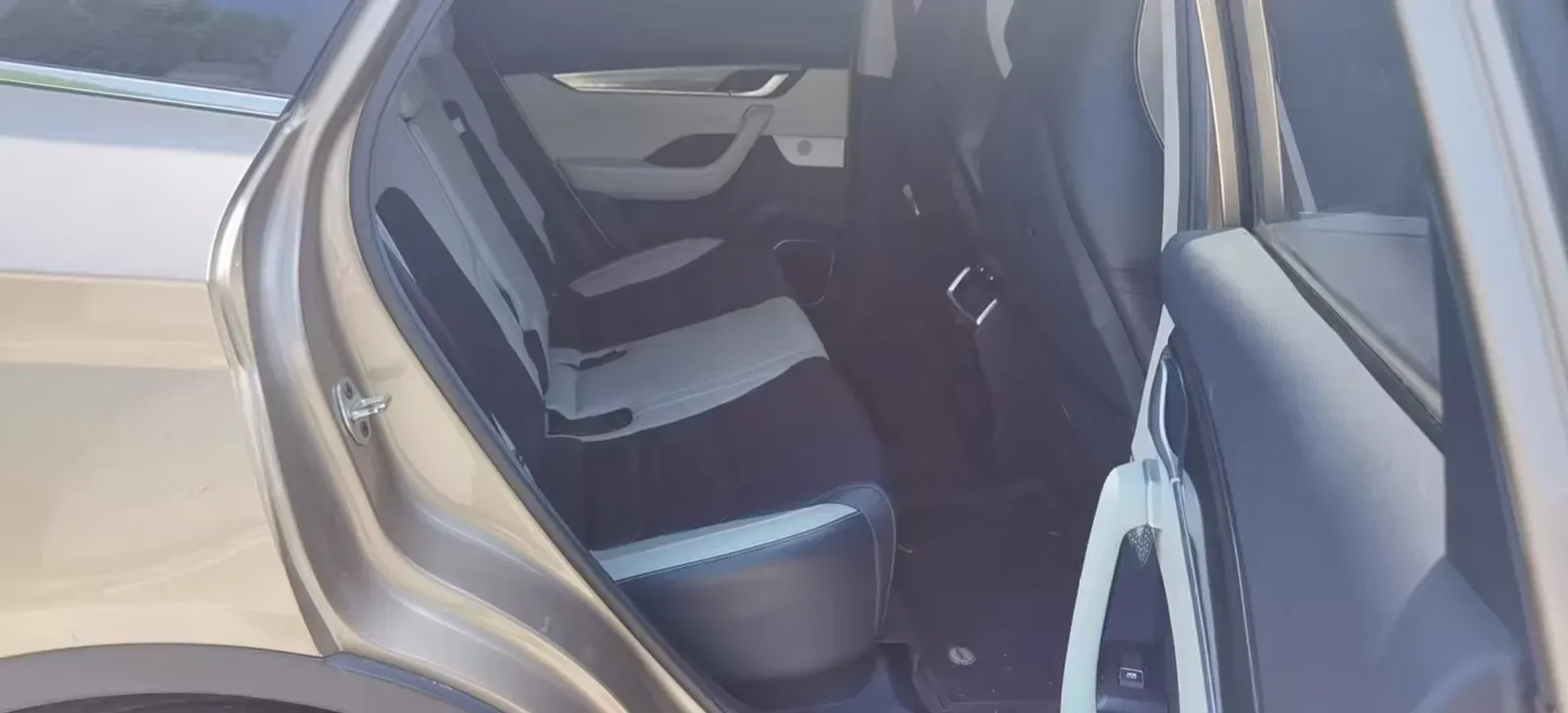 2018 Weltmeister EX5 BEV 52.56KWH,autocango,china used car exporter,china ev exporter,chinese used car exporter,chinese used ev exporter